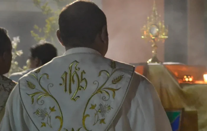 El Jueves Santo también celebramos el Día del Sacerdote El Jueves Santo también celebramos el Día del Sacerdote