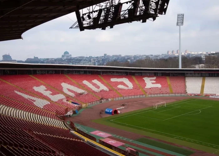 La UEFA dice que la multa al Estrella Roja fue por lenguaje ofensivo, no por un ícono ortodoxo La UEFA dice que la multa al Estrella Roja fue por lenguaje ofensivo, no por un ícono ortodoxo