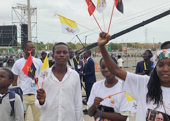 León XIV alerta en Angola del riesgo confundir la religiosidad tradicional con magia y superstición