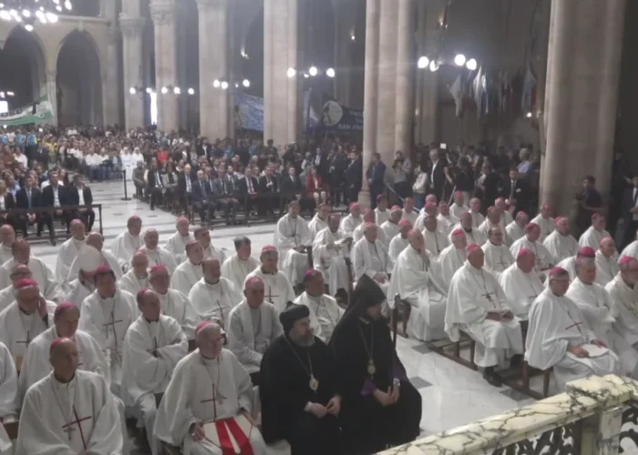 A los pies de la Virgen de Luján, episcopado argentino agradece por la vida y ministerio del Papa Francisco