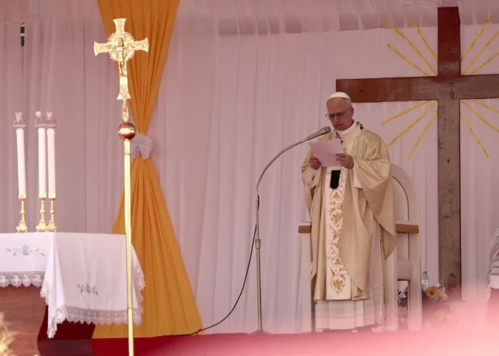 El Papa alerta en su última Misa en Angola sobre reducir a Cristo a “un gurú o un amuleto de la suerte”