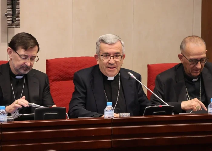 El presidente de la CEE, preocupado por la polarización dentro y fuera de la Iglesia 