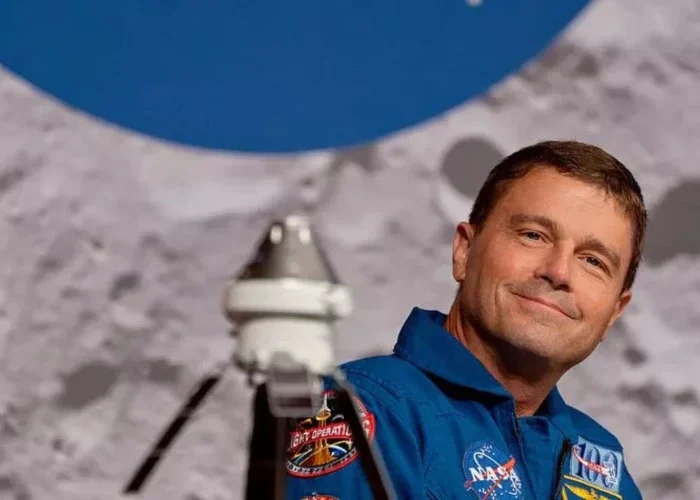 Astronauta de Artemis II no pudo contener las lágrimas al ver la cruz en el cuello de un capellán