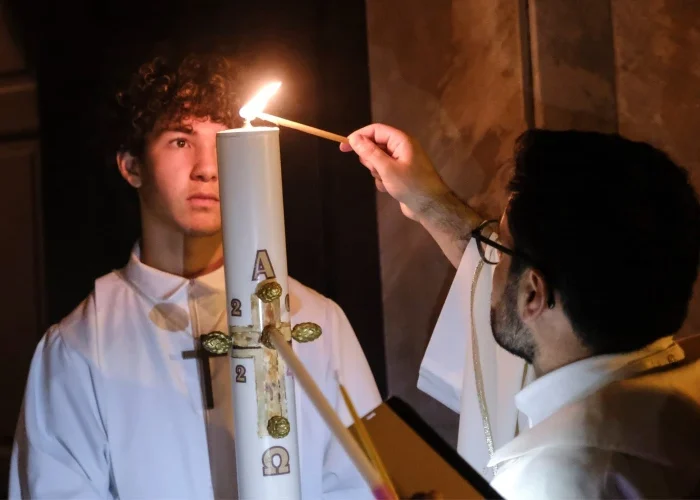 Obispo da 4 razones para “no adelantar la hora” de la Vigilia Pascual Obispo da 4 razones para “no adelantar la hora” de la Vigilia Pascual