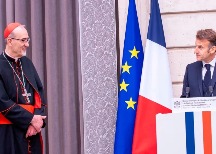 Cardenal Pizzaballa es premiado por Macron e insta a apoyar a los cristianos en Tierra Santa Cardenal Pizzaballa es premiado por Macron e insta a apoyar a los cristianos en Tierra Santa
