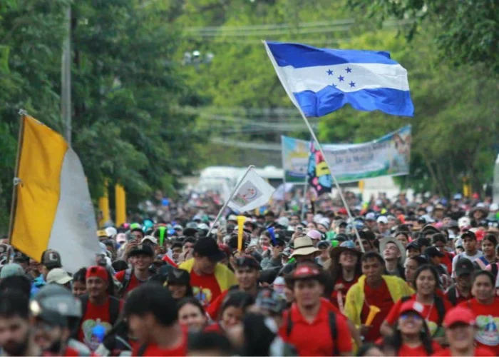 Más de 50.000 dan testimonio de un “despertar de la juventud católica” en Honduras en la JNJ