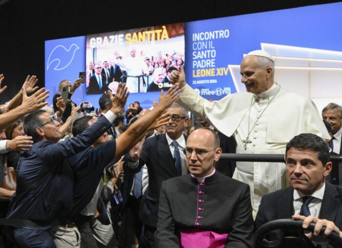 Desde Rímini, el Papa León pide fraternidad y asegura que “el amor es la ley de la vida” Desde Rímini, el Papa León pide fraternidad y asegura que “el amor es la ley de la vida”