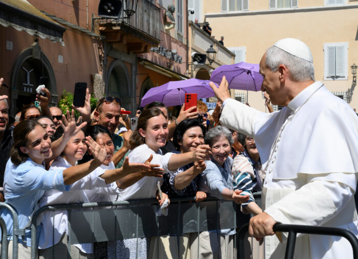 En el Ángelus, el Papa León XIV recordó que “la mesa de Dios está preparada para todos” En el Ángelus, el Papa León XIV recordó que “la mesa de Dios está preparada para todos”